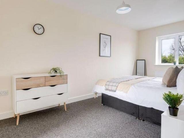 House for rent in Oxley, West Midlands
