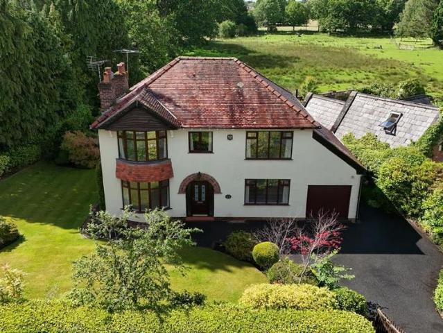 House for rent in Alderley Edge