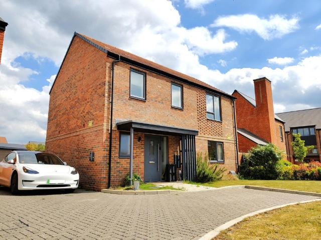 House for rent in Holloway Hill, Fole