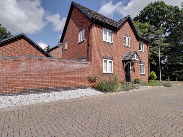 House for rent in Baswich, Staffordshire
