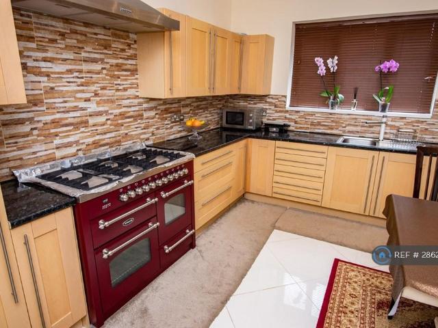 House for rent in Huddersfield, West Yorkshire
