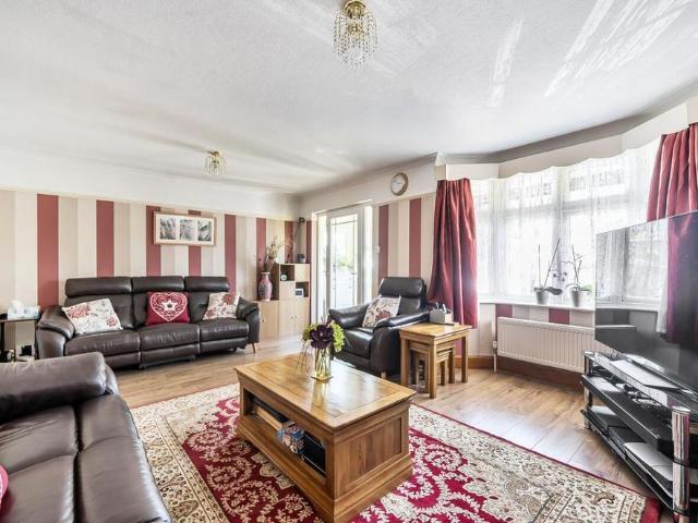 House for rent in Watford Heath, North Watford