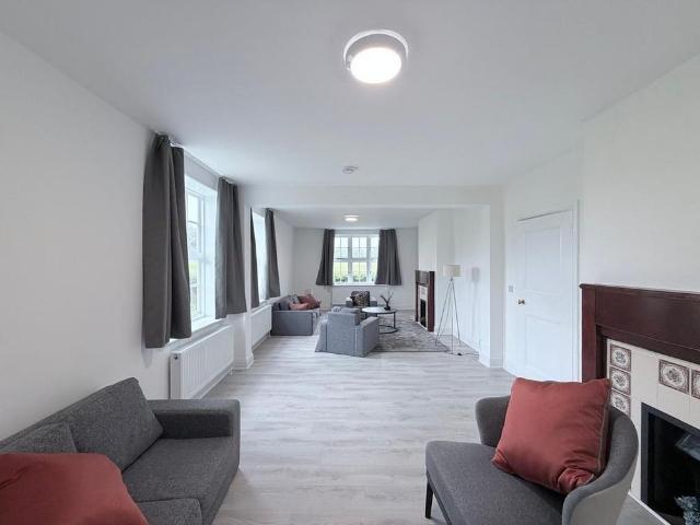 House for rent in Napsbury Park, Five Acres