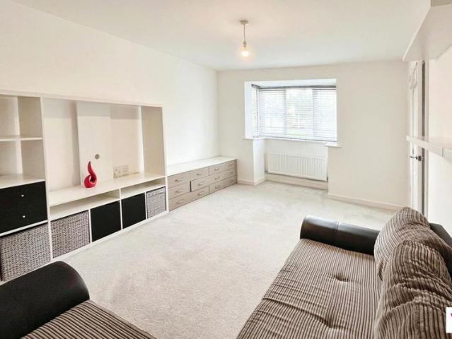 House for rent in Lunts Heath, Widnes