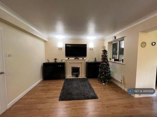 House for rent in Carshalton Beeches, Greater London