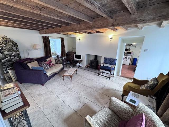 House for rent in Charlesworth, East Midlands