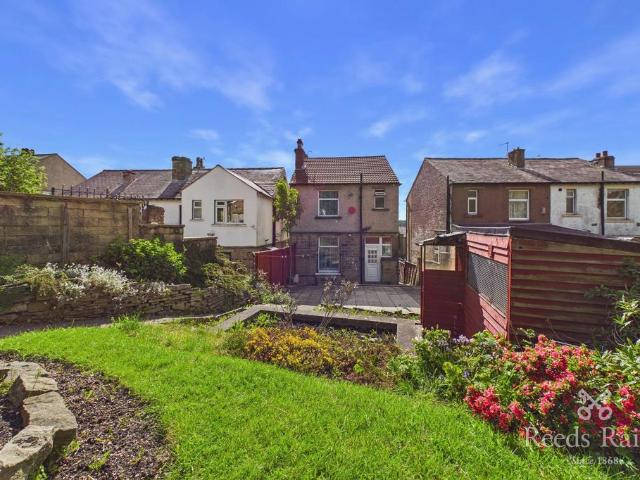 House for rent in Paddock, Milnsbridge