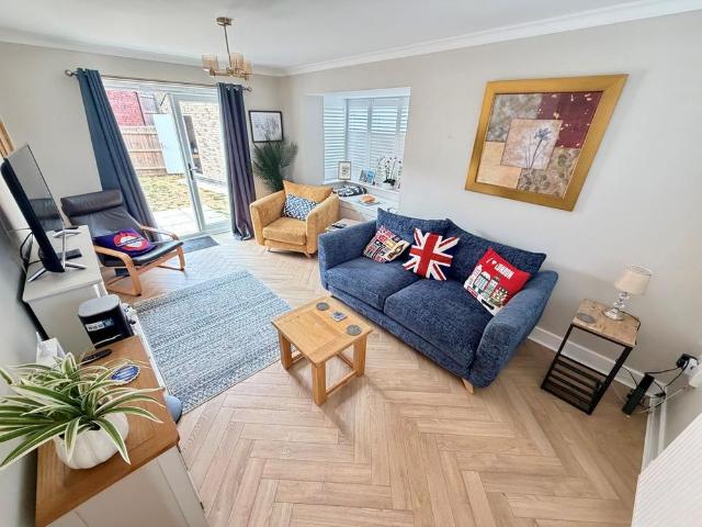 House for rent in Elmfield, Leicestershire
