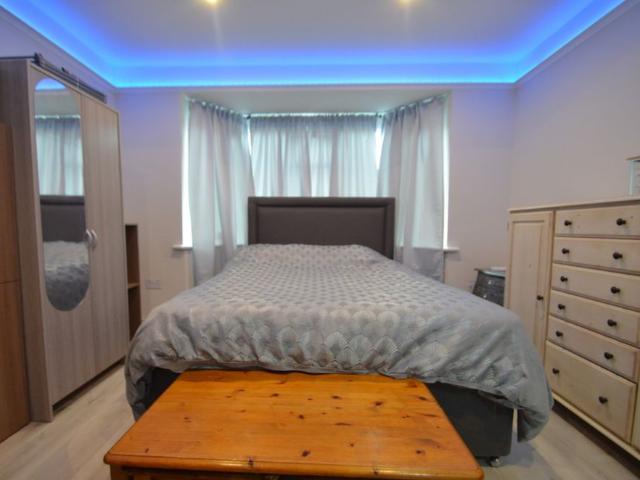 House for rent in Lower Halliford, Surrey