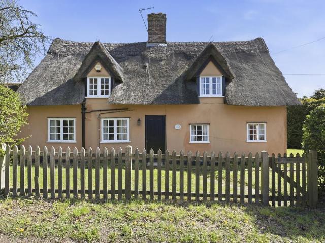 House for rent in Chelmondiston, Suffolk