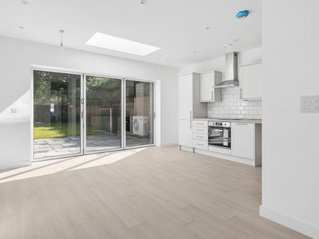House for rent in Hatch End, Greater London