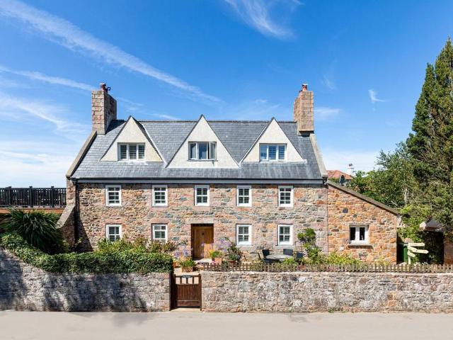 House for rent in St Helier, Greater London