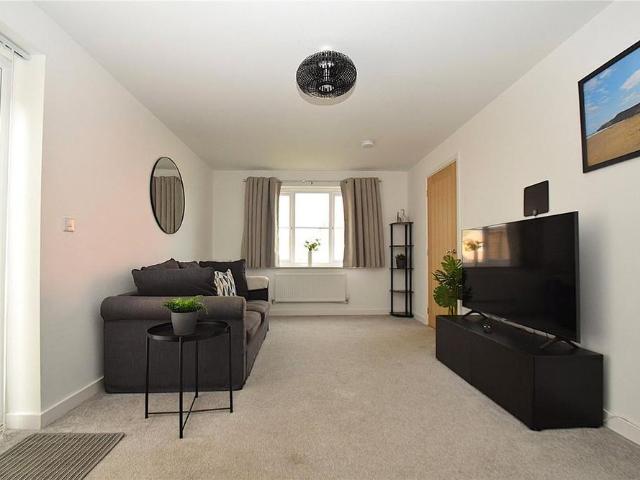House for rent in Cayton