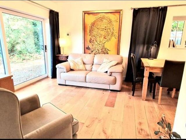 House for rent in Godden Green, The Butts