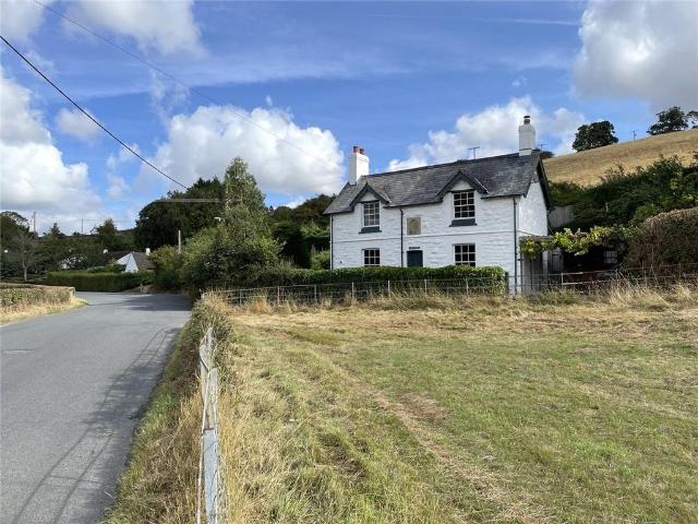 House for rent in Eglwysbach, Wales