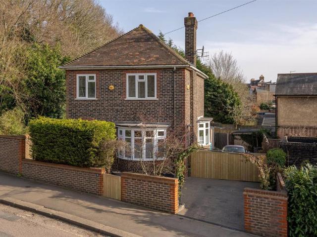 House for rent in Red Hill, Surrey