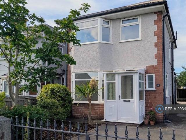 House for rent in Rossmore, Cheshire