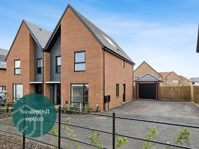 House for rent in Overstone