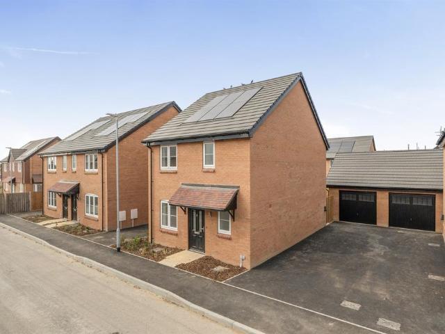 House for rent in Greenhill, The Bridge