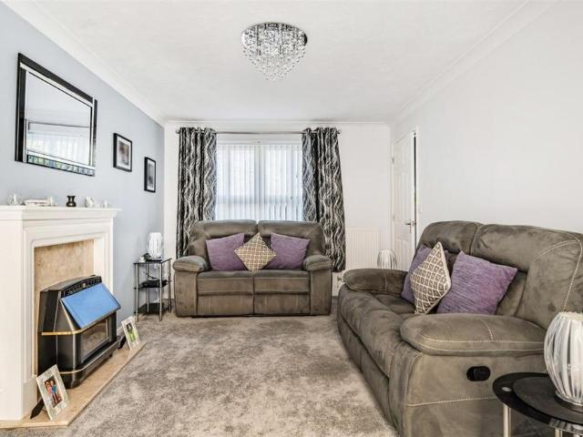 House for rent in Littlecote, West Sussex
