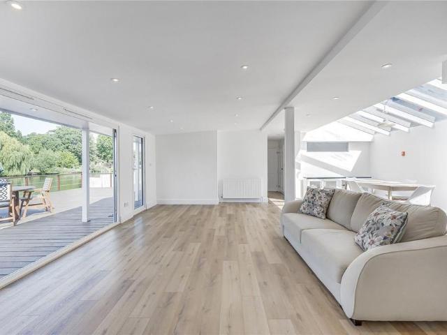 House for rent in Hampton, Greater London