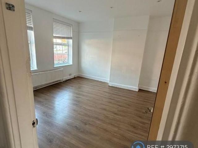 House for rent in Elmstead, Greater London