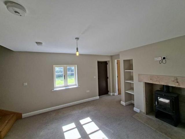 House for rent in Froggatt, East Midlands