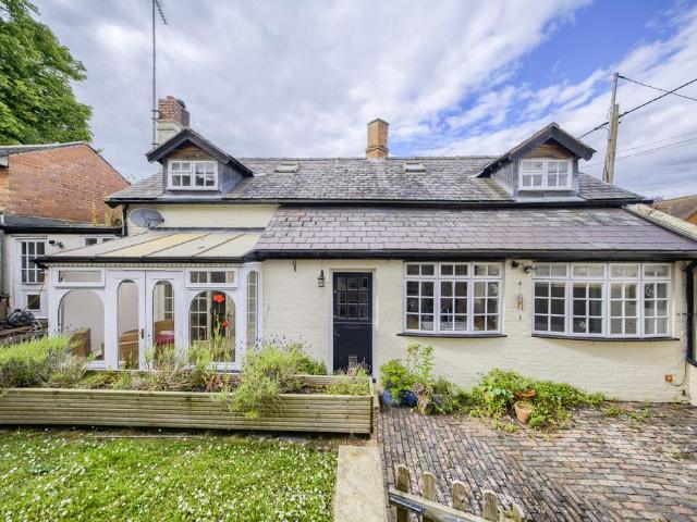 House for rent in Alderminster, Warwickshire