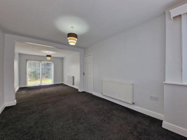 House for rent in Aldersley, Claregate