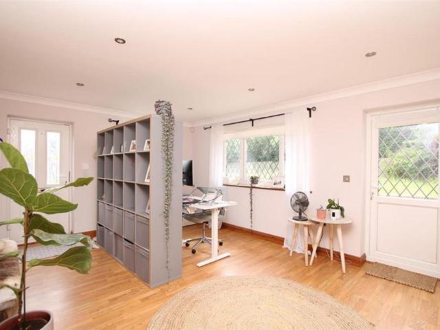 House for rent in Horsham, West Sussex