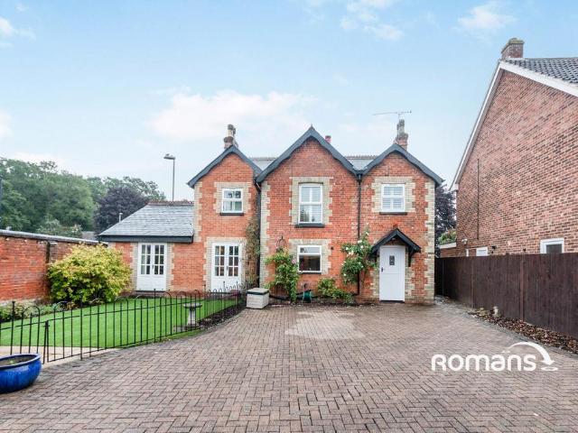 House for rent in Hart, Hampshire