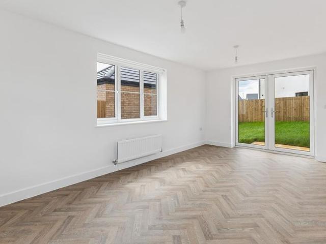 House for rent in Moulton Park Industrial Estate, Northampton