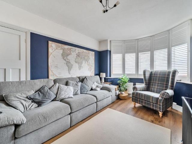 House for rent in Stroud, School House