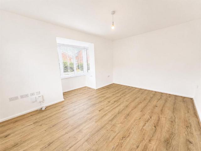 House for rent in Rossmore, Cheshire