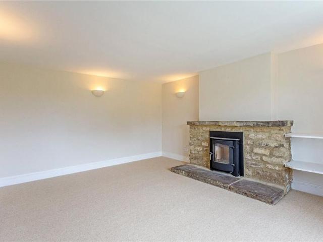 House for rent in Evershot, Oxfordshire
