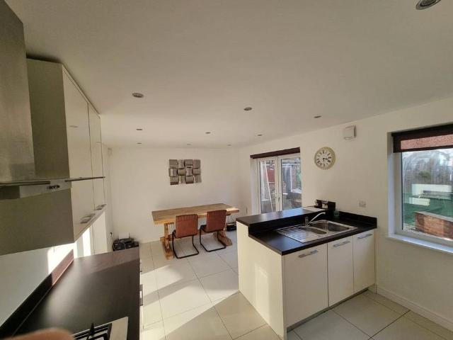 House for rent in Wrenthorpe, West Yorkshire