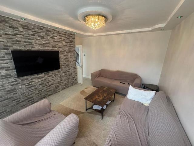 House for rent in Mottingham, Greater London