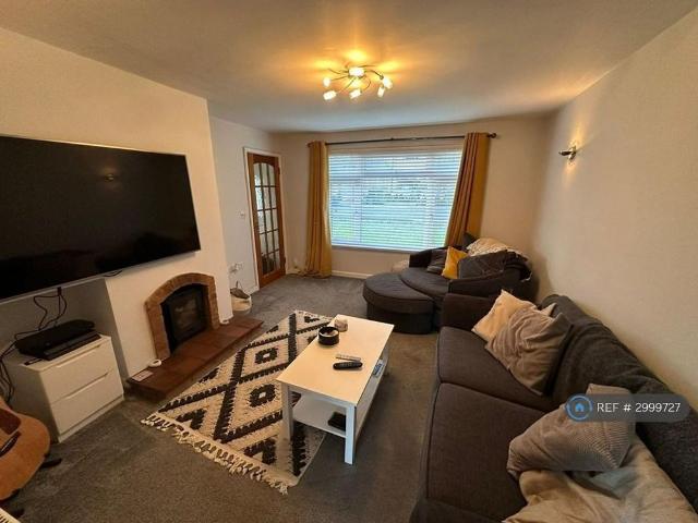 House for rent in Pouchen End, Hertfordshire
