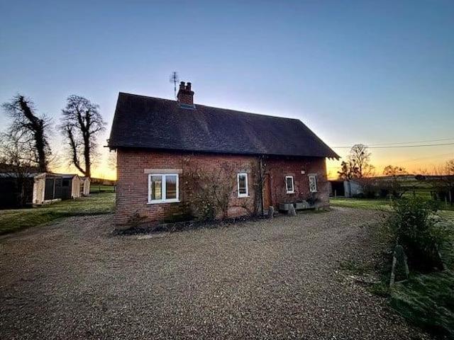 House for rent in Barton Stacey, Hampshire