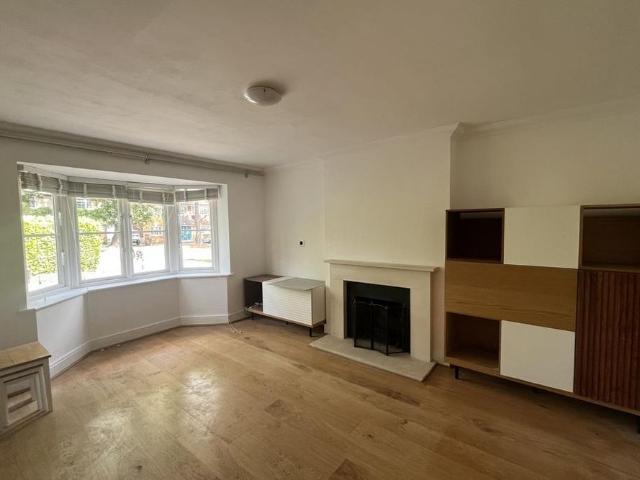 House for rent in Maybury Estate, Woking