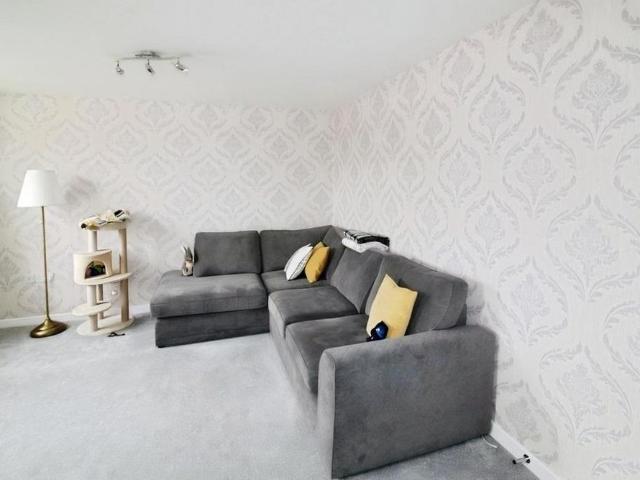 House for rent in Greengates, West Yorkshire