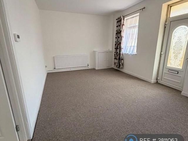 House for rent in Nangreaves, Wales