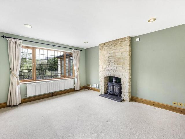 House for rent in The Promenade, Cheltenham