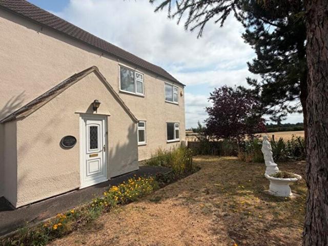 Apartment for rent in Elmfield, Leicestershire
