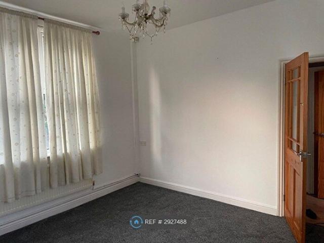 Apartment for rent in Belgrave, Old Wharf