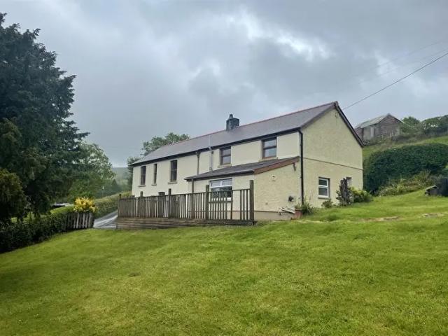 Apartment for rent in Betws, Ammanford