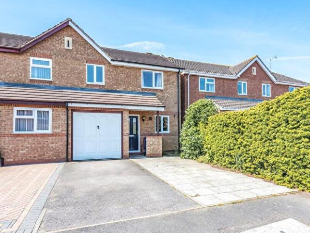 Apartment for rent in Elmsbrook, Evershot