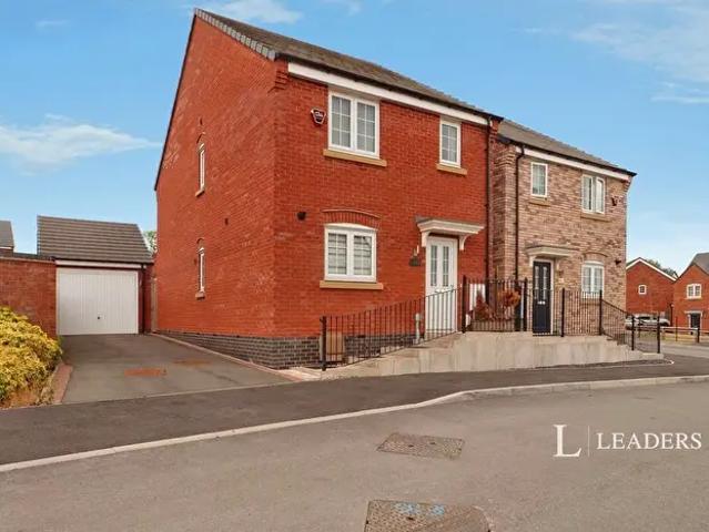 Apartment for rent in Elmfield, Leicestershire