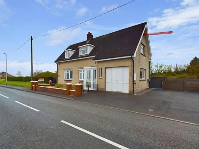 Apartment for rent in Cynwyl Elfed, Cwmduad