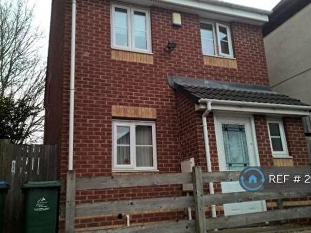 Apartment for rent in Ball Hill, West Midlands